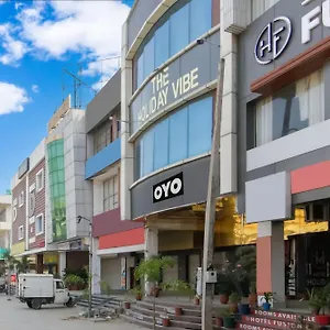 https://oyo-flagship-the-holiday-vibe.shimlahotels.net
